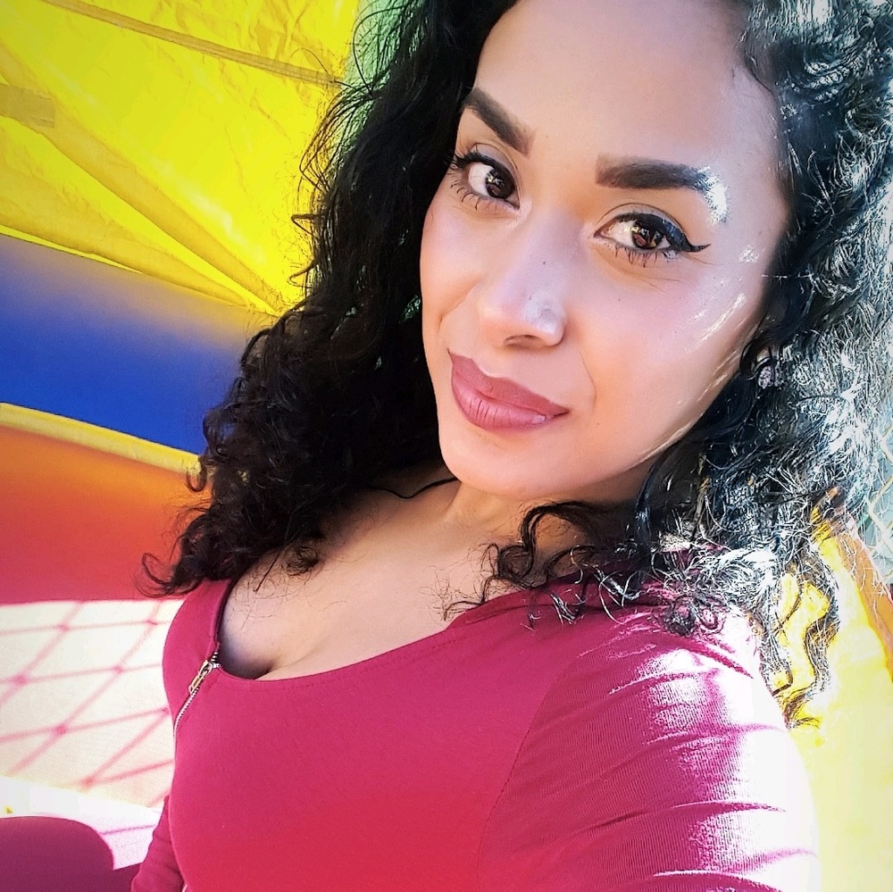 Meet your Posher, Marisol